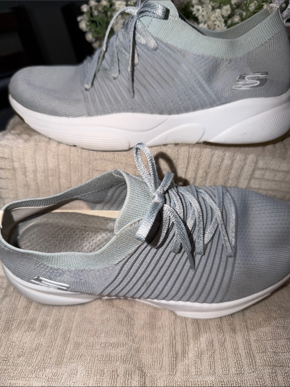 Skechers Women's Light Gray Knit Slip-On Lace-Up Sneakers